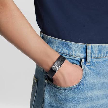 Lv bracelet